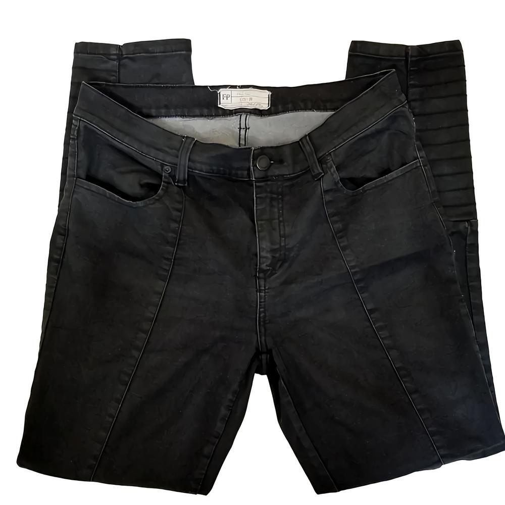 Free People Size 30 Black Jeans